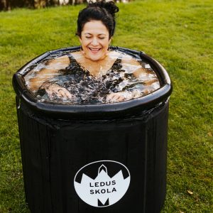 Ledusskolas portatīvā ledusvanna – saliekama aukstuma terapijas vanna (75×75 cm)